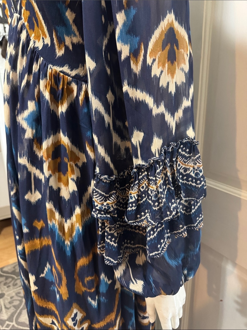 FARM Rio Pineapple Blue Ikat Maxi Dress Boho Long Sleeve Altered Length Small - Picture 8 of 16